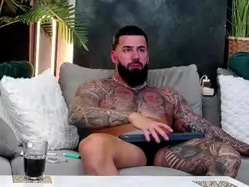 Chaturbate Live Sex Cam of masterkingofmuscle