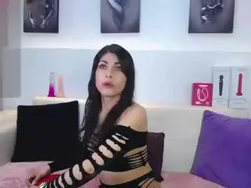 Chaturbate Adult Webcam of melodiroux_