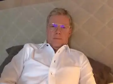 Chaturbate Adult Video Chat of 1bicuriousbull