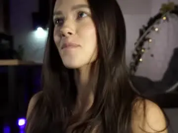 emilybatee from chaturbate