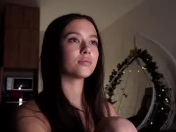 Chaturbate Best live sex cam show of emilybatee