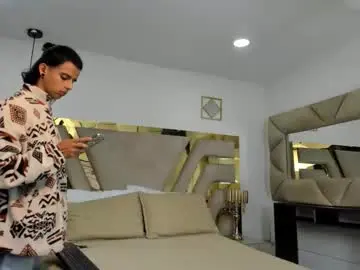 Chaturbate Watch Live Sex Cams of ibratxandy