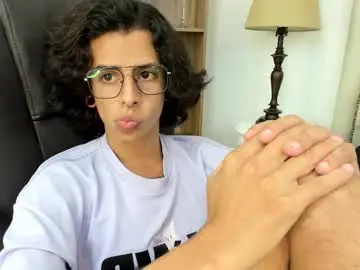 Chaturbate Adult Video Chat of ibratxandy