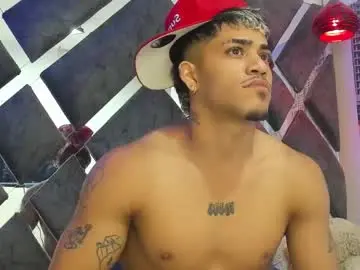 Chaturbate Watch Live Sex Cams of izaak_taylor7