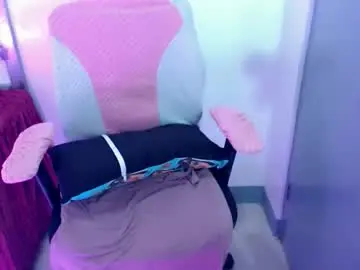 Chaturbate Adult Video Chat of lovely_kitty13