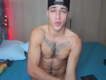 Chaturbate Live Sex Cam of orionblaze69_