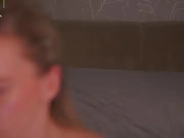 Chaturbate Live Sex Cam of vanille_mystery