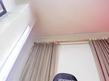 Chaturbate Watch Live Sex Cams of aleja_hill