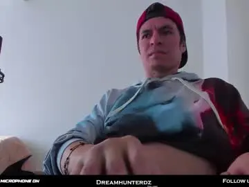 Chaturbate Free Porn Cam of dreamhunterdz