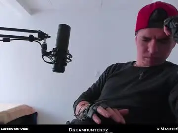 Chaturbate Nude Webcam of dreamhunterdz