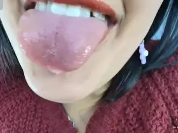 Chaturbate Live Sex Cam of hinata_21_