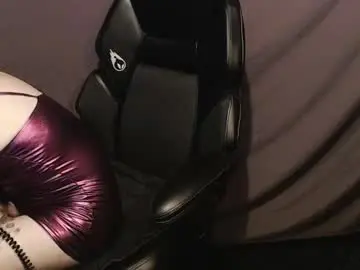 Chaturbate Live Sex Cam of wren_diode