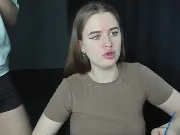 Chaturbate Live Sex Cam of robert_lisa