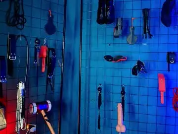 Chaturbate Free Live Porn of sofi_bdsm_queen