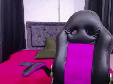 Chaturbate Live Sex of mia__thomson_