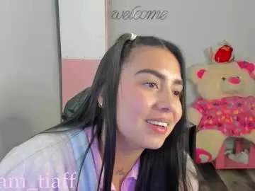 Chaturbate Live Sex Cam of tifany_tay2
