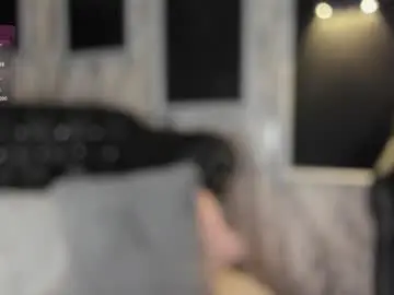 Chaturbate Live Porn of adelinemoretti