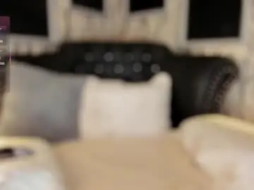 Chaturbate Live Sex Cam of adelinemoretti