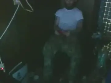 Chaturbate Sex Cam of brandonchampagne7