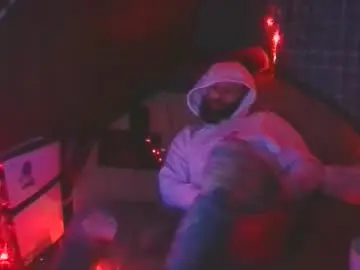 Chaturbate Adult Video Chat of brandonchampagne7