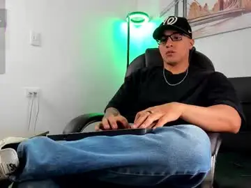 Chaturbate Adult Webcam of dash_bukoski