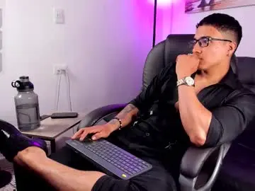 Chaturbate Watch Live Sex Cams of dash_bukoski