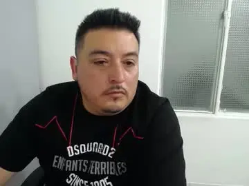 Chaturbate Live Sex Cam of francoisroy