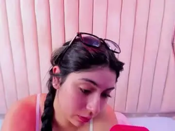 Chaturbate Free Live Porn of lucy_anal_