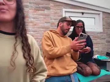 Chaturbate Live Sex Cam of naughtyluxe