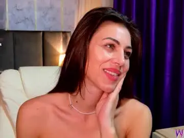 Chaturbate Sex Chat of ilaria_italiangirll