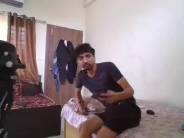 Chaturbate Live Sex Cam of maskboyz2004