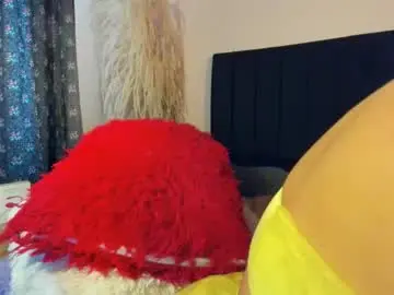 Chaturbate Best live sex cam show of emigomez_