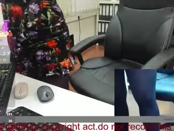 Chaturbate Live Sex of milf_viktoria