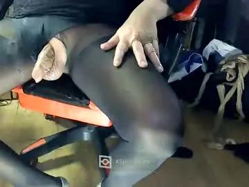 nylondream999 from chaturbate