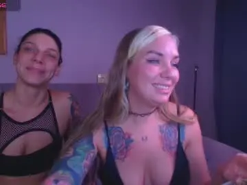 simona_moonshine from chaturbate