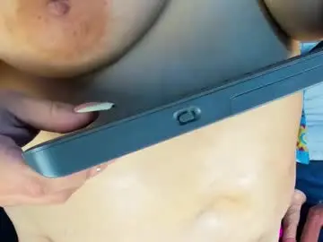 vanessahard_as from chaturbate