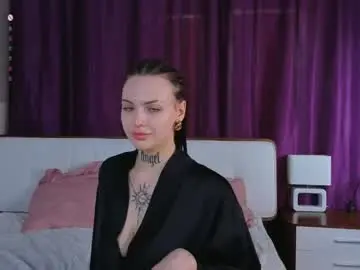 Chaturbate Free Porn Cam of aliceloveyou11