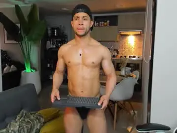 Chaturbate Best live sex cam show of paul_reyborg