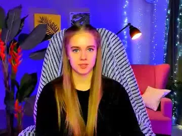 Chaturbate Watch Live Sex Cams of junewoods