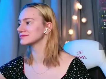 Chaturbate Live Sex Cam of _ramona__