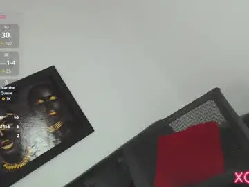 Chaturbate Live Sex Cam of camila_hott1