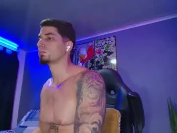 Chaturbate Live Sex of camiloalvarezzz3