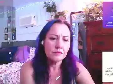kreamyk420 from chaturbate