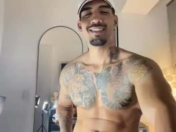 Chaturbate Sex Cam of myke_esthetic
