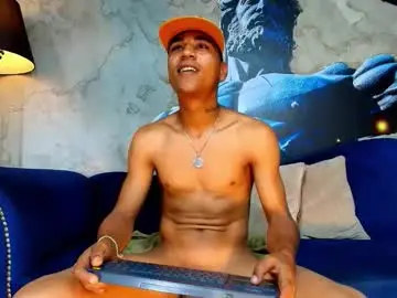 Chaturbate Live Porn of axel_roy