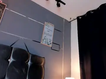 Chaturbate Free Porn Cam of chrristopher77