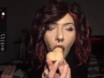 Chaturbate Nude Webcam of creaturencritter