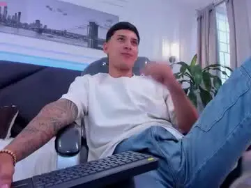 Chaturbate Adult Webcams of damian23_