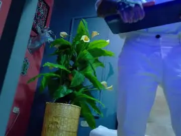 Chaturbate Sex Chat of french_sexx