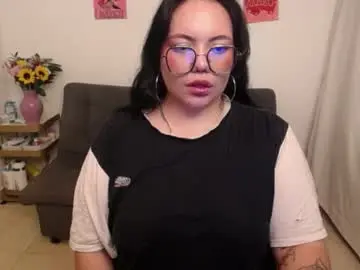 Chaturbate Live Sex Cam of maily_888